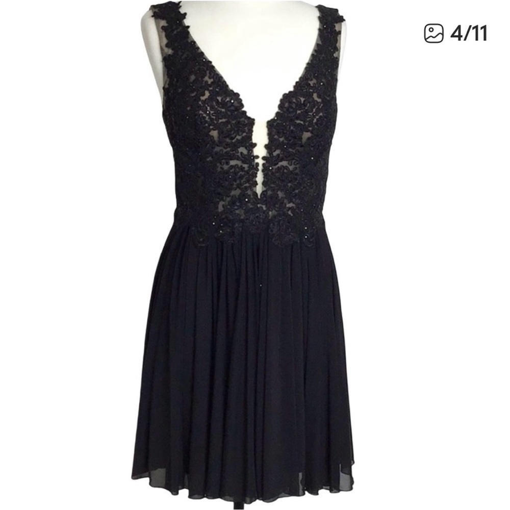 Sherri Hill Black Sequin Lace V-neck Bodice Open Back 4 Chiffon Skirt Dress mini
